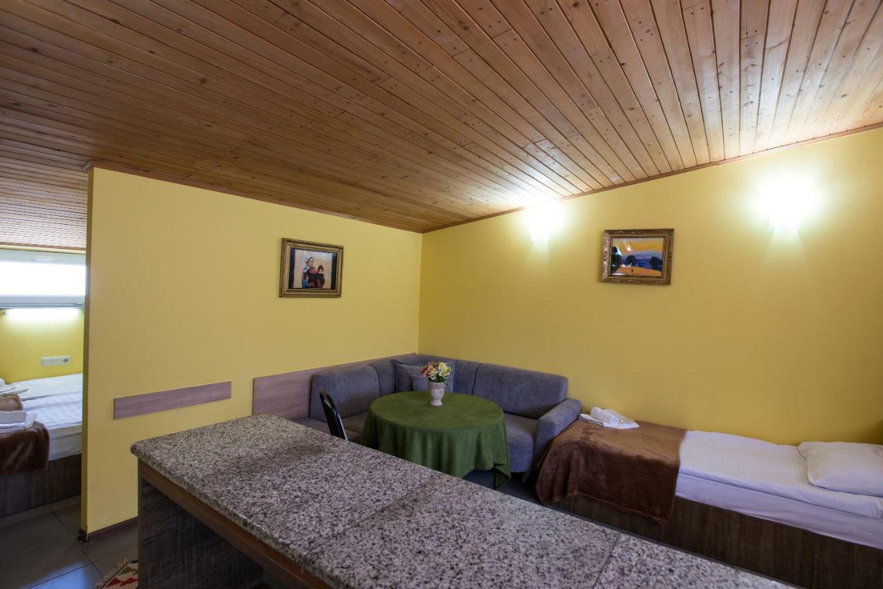 Accent Hotel Tbilisi Luaran gambar