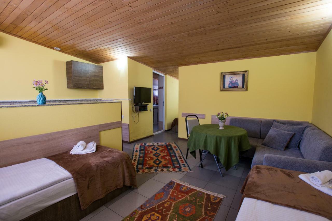 Accent Hotel Tbilisi Luaran gambar