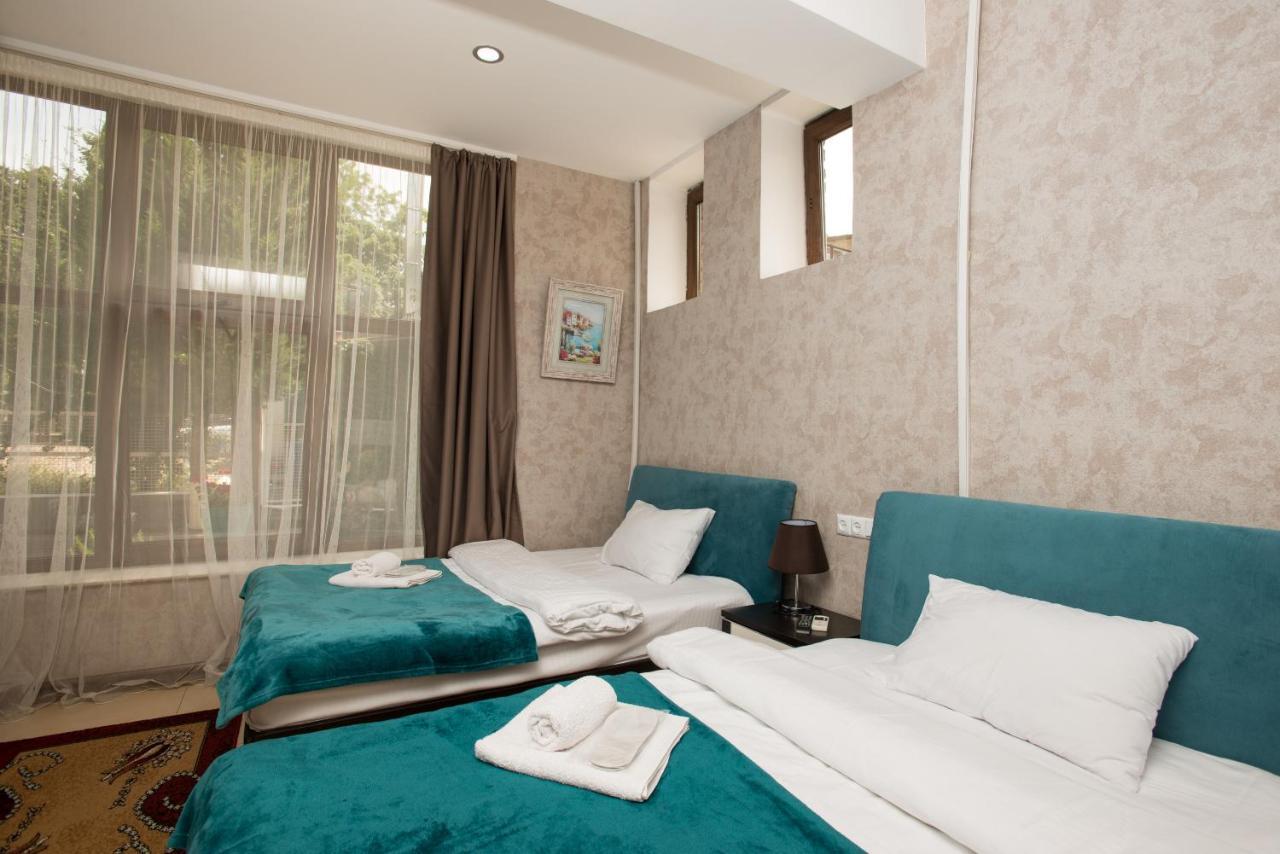 Accent Hotel Tbilisi Luaran gambar