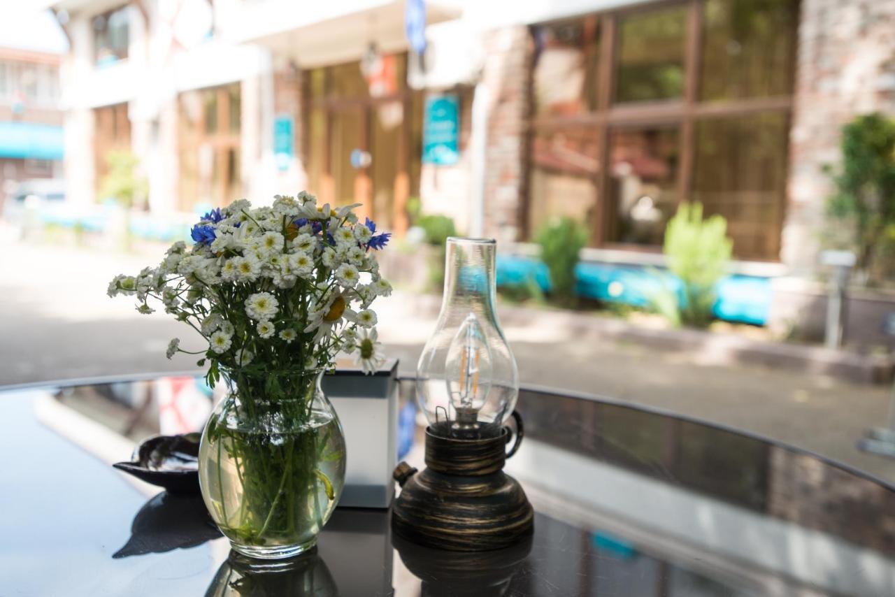 Accent Hotel Tbilisi Luaran gambar