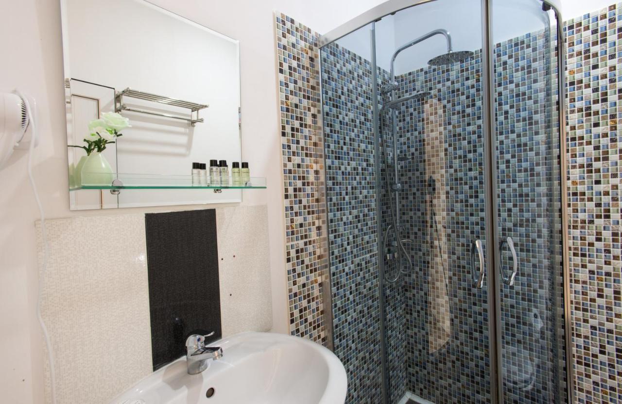 Accent Hotel Tbilisi Luaran gambar